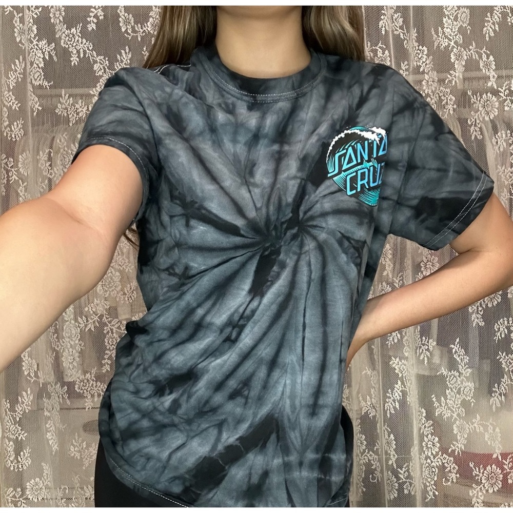 ♡ Santa Cruz Tee ♡
